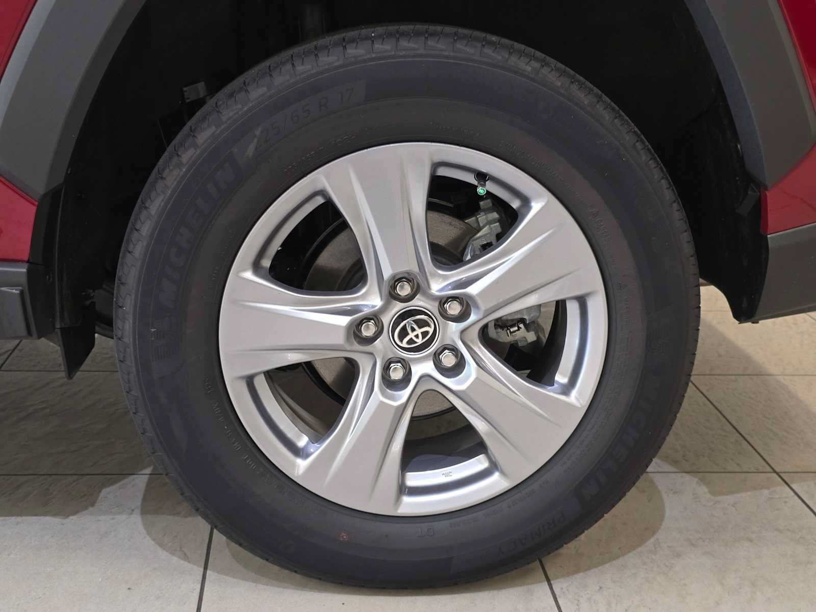 Certified 2025 Toyota RAV4 XLE w/ Convenience Package AWD/4WD image 8