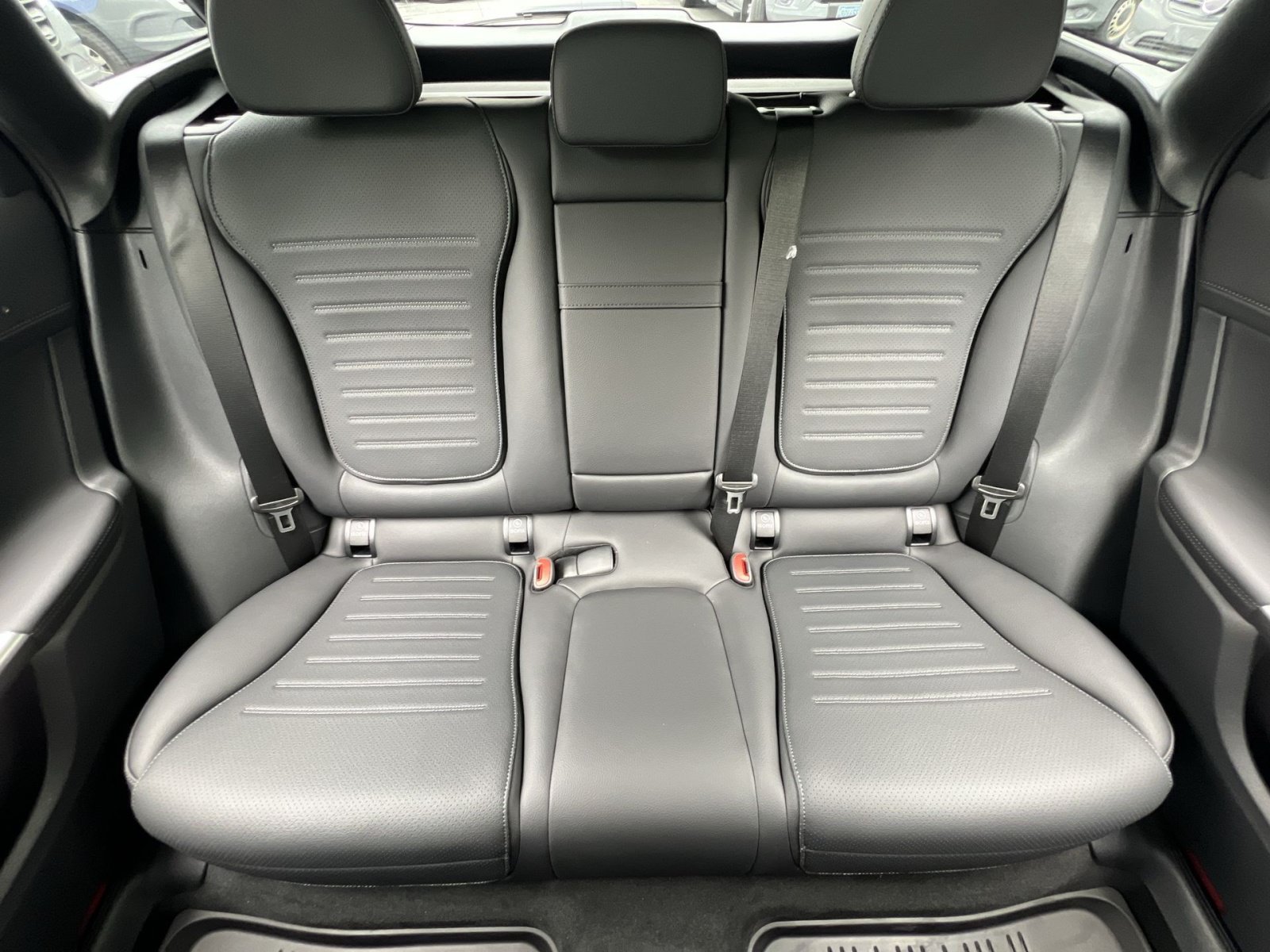 New 2026 Mercedes-Benz GLC 300 4MATIC image 15