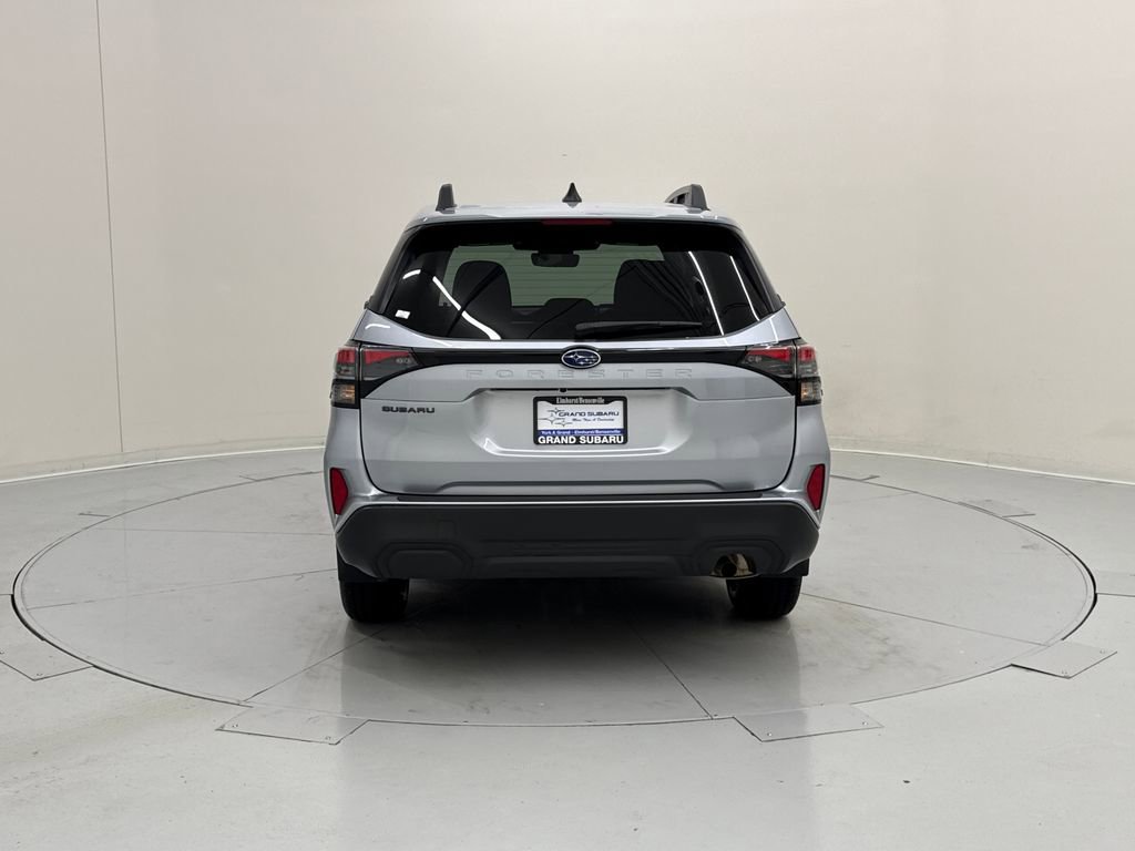 Used 2026 Subaru Forester Premium image 5