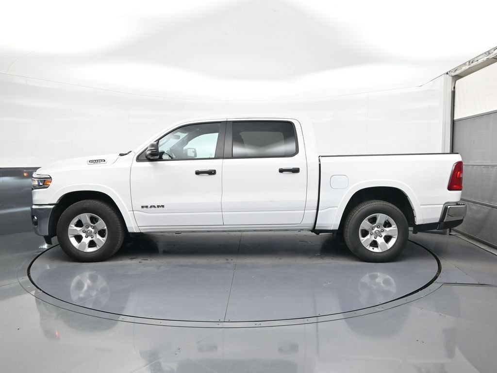 Used 2025 RAM 1500 Big Horn AWD/4WD image 4