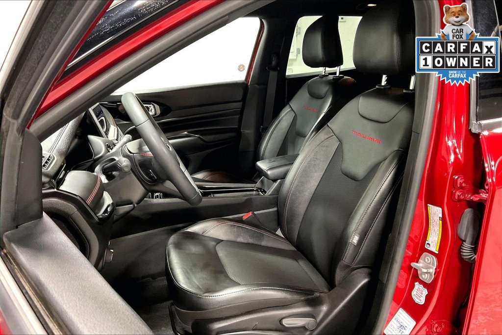 Used 2025 Jeep Compass Trailhawk AWD/4WD image 30