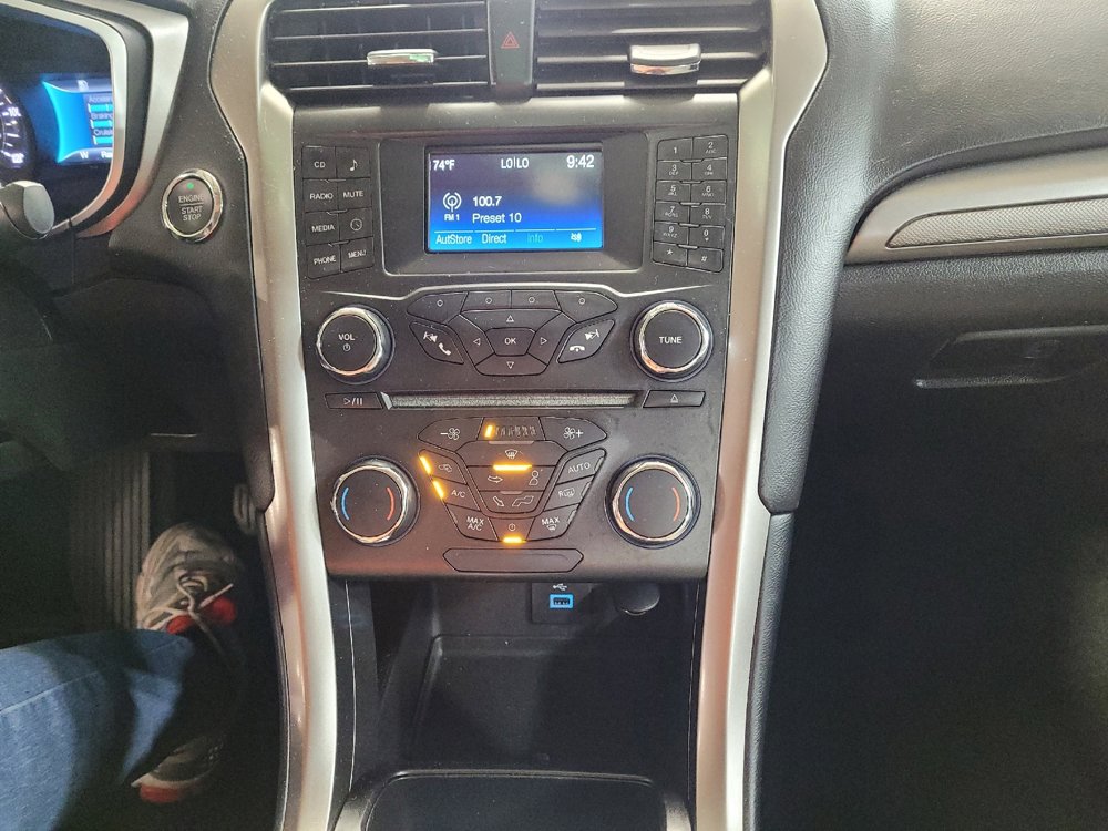 Used 2018 Ford Fusion S image 25