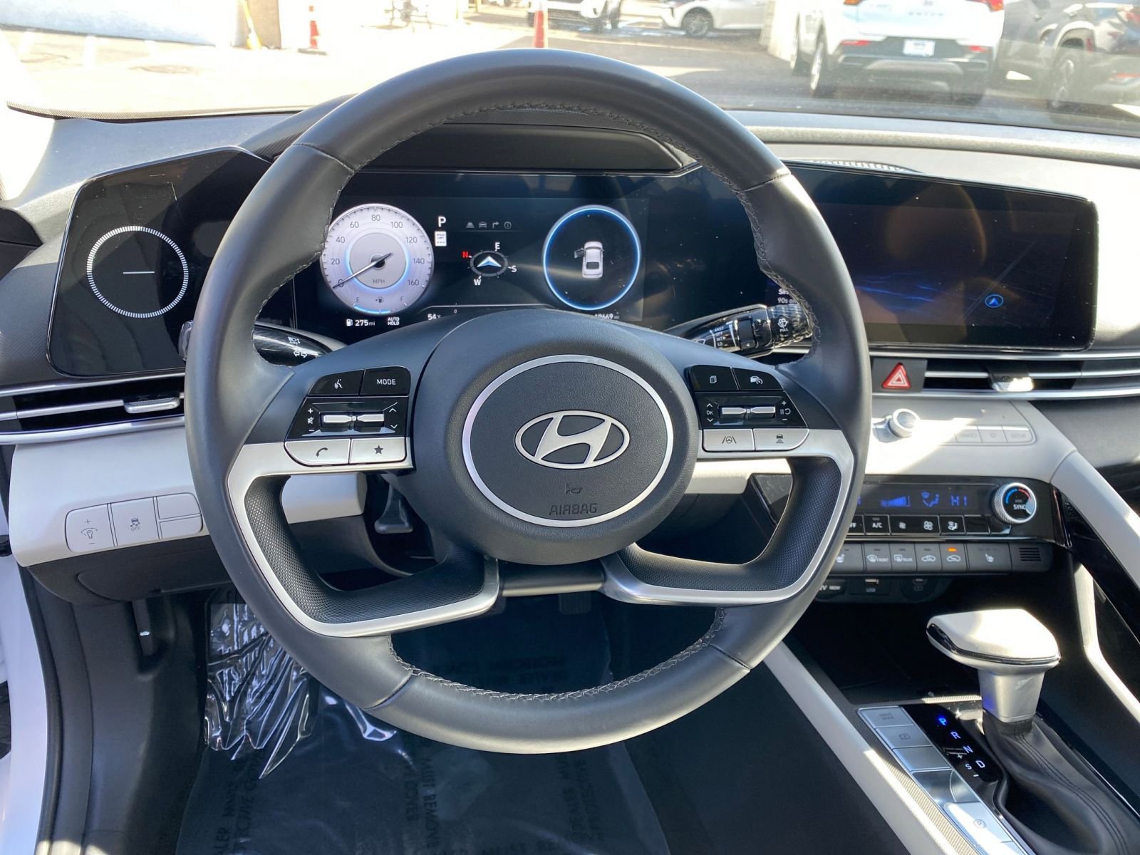 Used 2025 Hyundai Elantra Limited FWD image 30