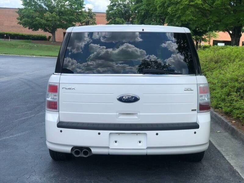 Used 2010 Ford Flex SEL image 5