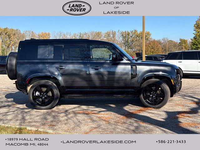 Used 2026 Land Rover Defender 110 X-Dynamic SE AWD/4WD image 5