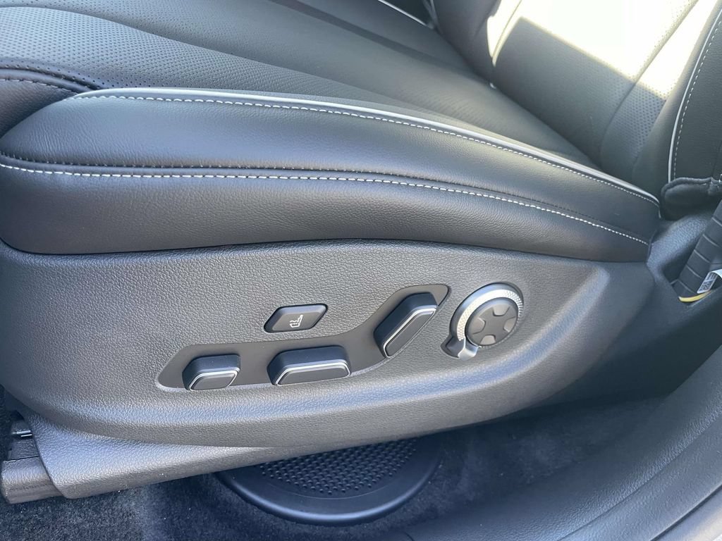 New 2026 Genesis GV80 2.5T Prestige AWD/4WD image 19
