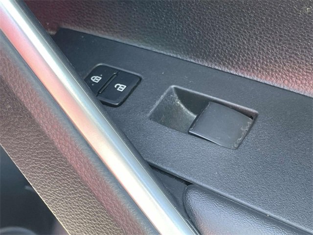 Used 2022 Toyota Corolla Cross LE image 18