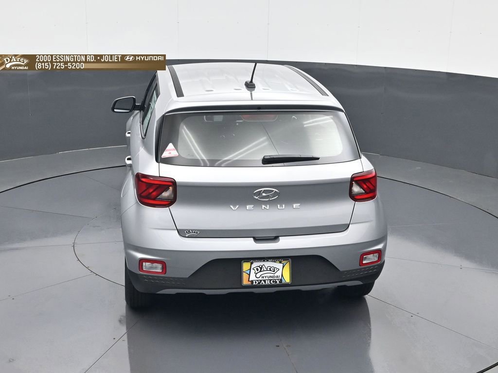 New 2026 Hyundai Venue SE FWD image 18