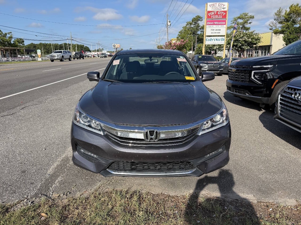 Used 2016 Honda Accord EX image 3