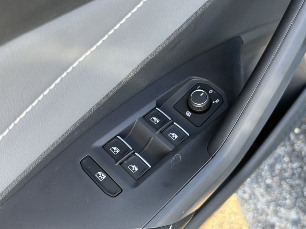 New 2026 Volkswagen Jetta SEL image 11