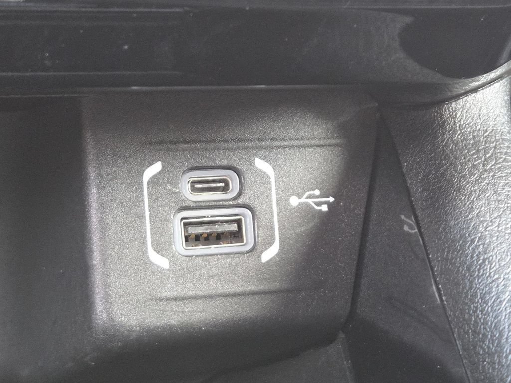 Used 2025 Jeep Compass Limited AWD/4WD image 6