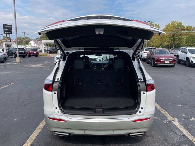 Used 2023 Buick Enclave Essence w/ Experience Buick Package AWD/4WD image 8