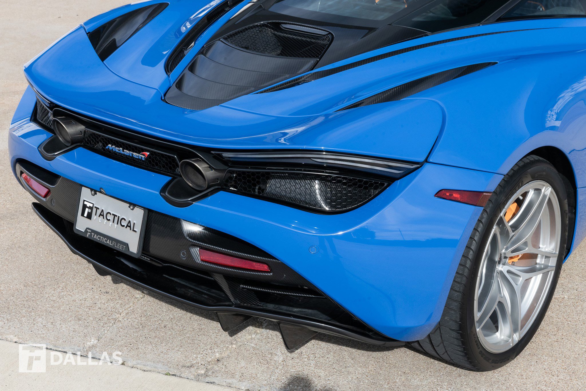 Used 2018 McLaren 720S image 23