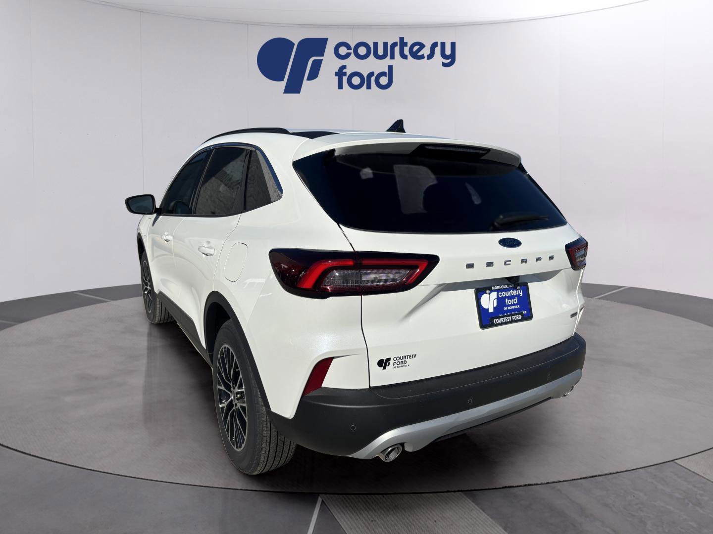 Used 2024 Ford Escape SE image 24
