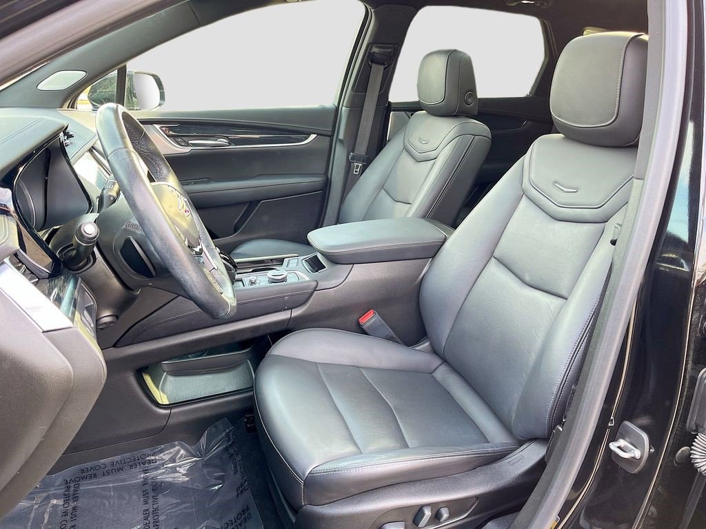 Certified 2023 Cadillac XT5 Premium Luxury AWD/4WD image 16