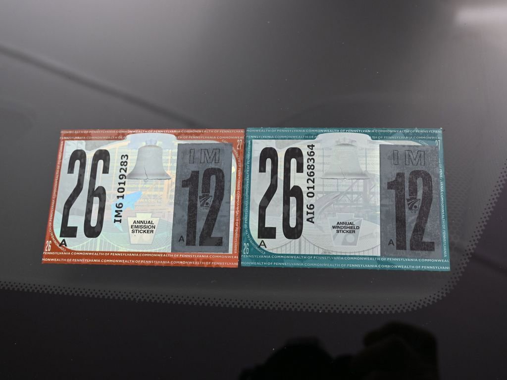 Used 2023 Chevrolet Suburban LT image 9