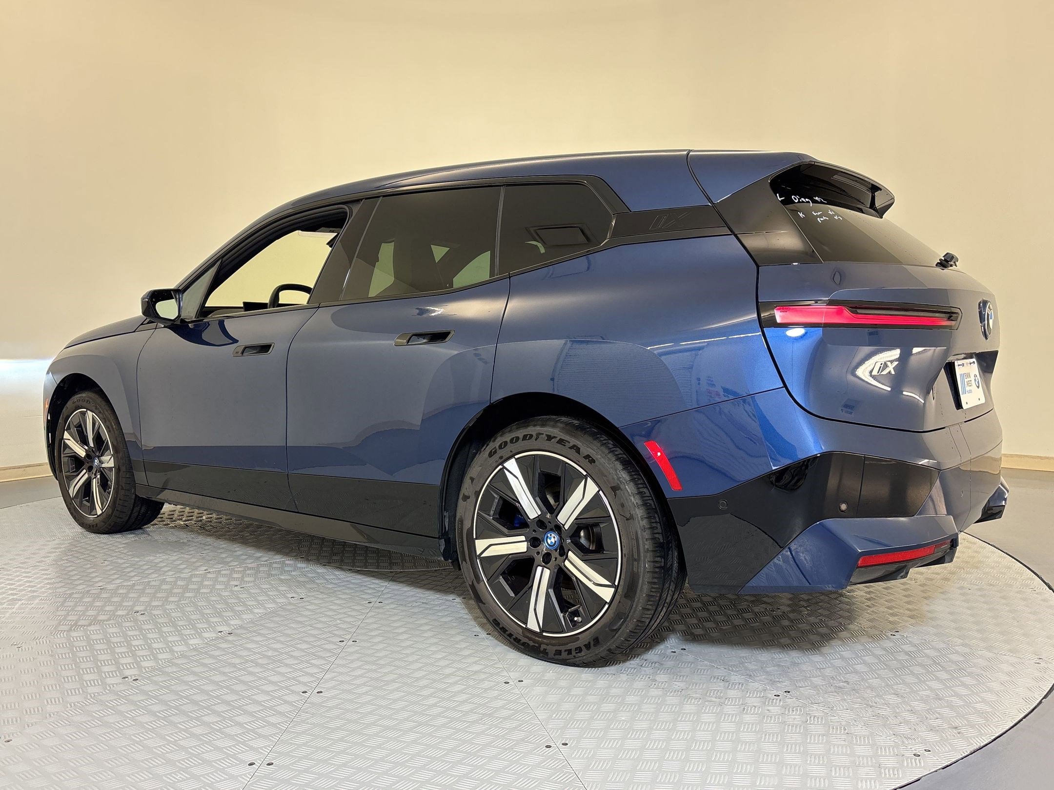 Certified 2023 BMW iX xDrive50 w/ Sport Package image 3