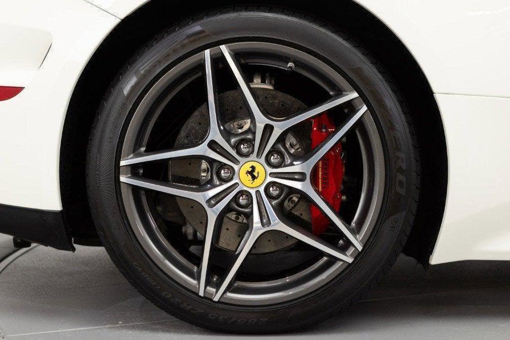 Certified 2016 Ferrari California T image 23