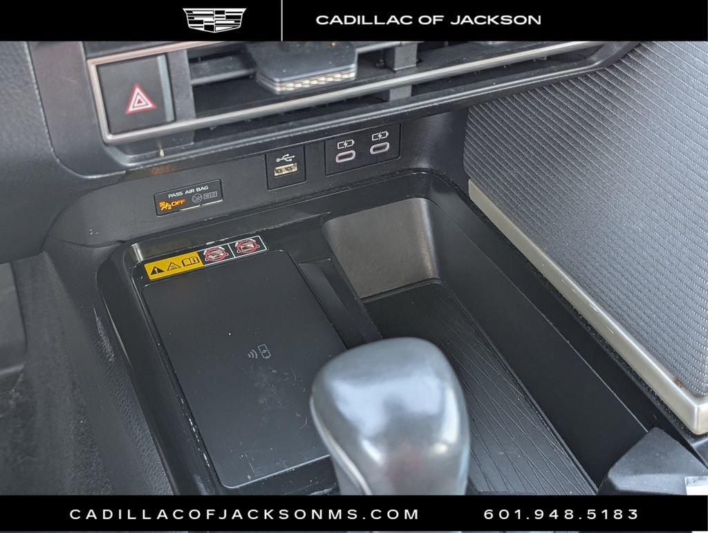 Used 2025 Toyota Camry SE image 18