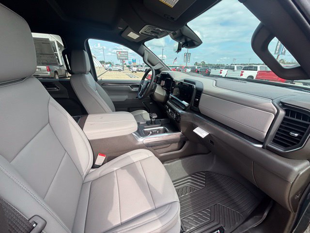 New 2026 Chevrolet Silverado 1500 LTZ AWD/4WD image 15