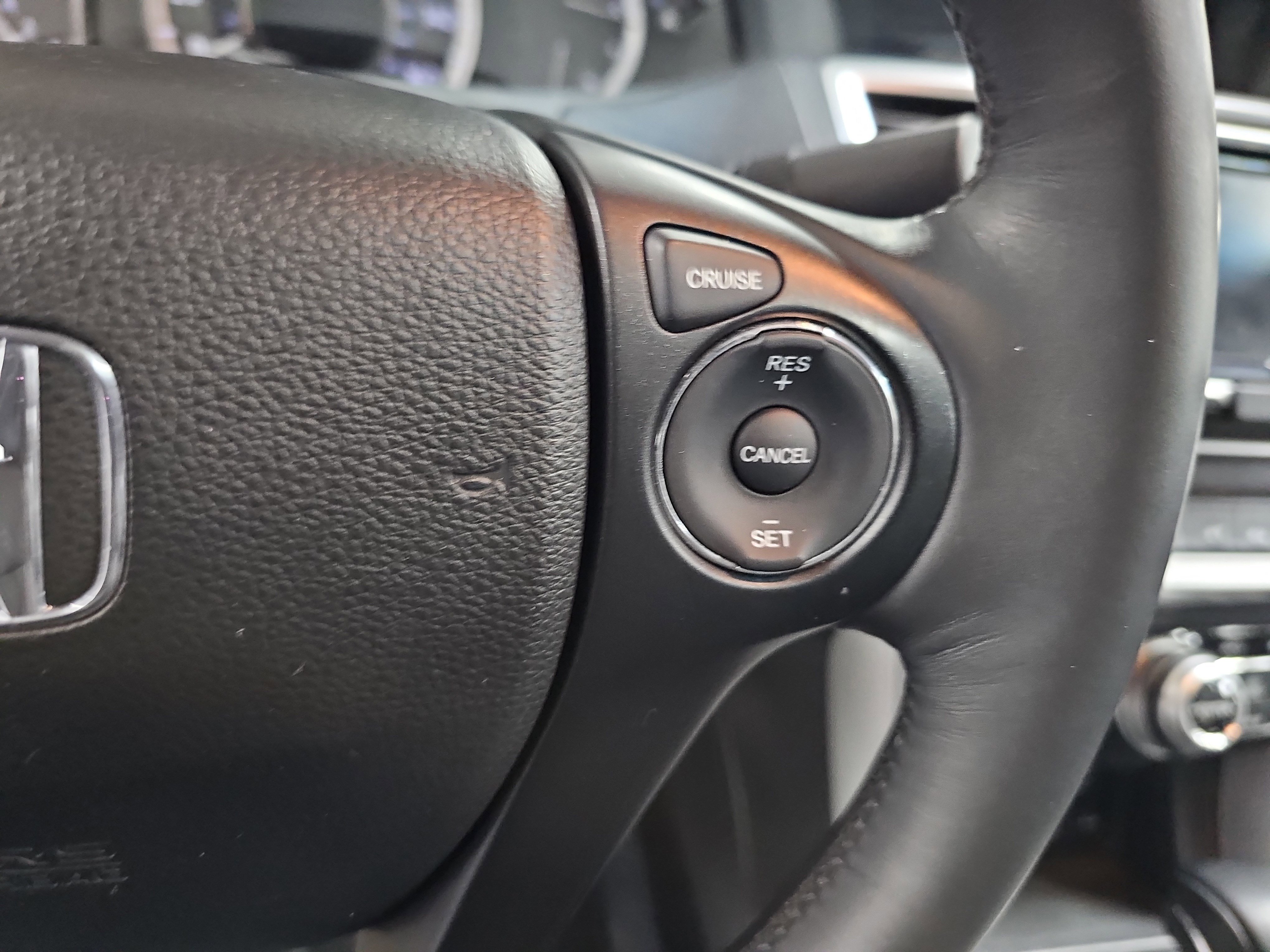 Used 2015 Honda Accord EX-L image 18