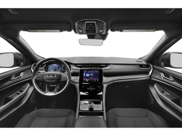 Used 2025 Jeep Grand Cherokee Laredo X AWD/4WD image 8