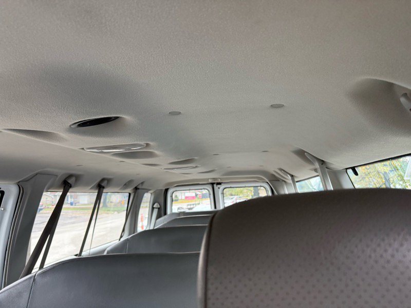 Used 2009 Ford E-350 and Econoline 350 Extended Wagon Super Duty image 12