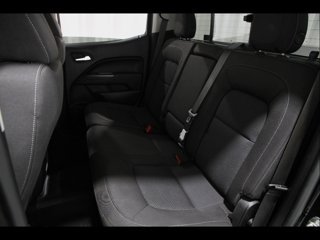 Used 2016 Chevrolet Colorado LT w/ Midnight Edition image 18