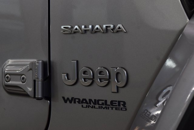 Used 2018 Jeep Wrangler Unlimited Sahara image 16