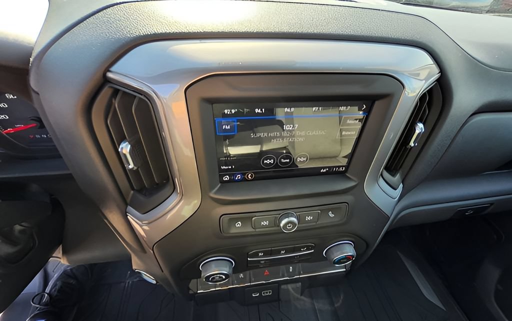 Used 2022 Chevrolet Silverado 1500 W/T w/ WT Value Package AWD/4WD image 12