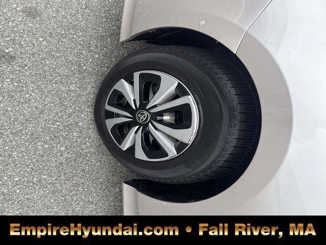 Used 2018 Toyota Prius Prime Advanced w/ Carpet Mat Package image 11