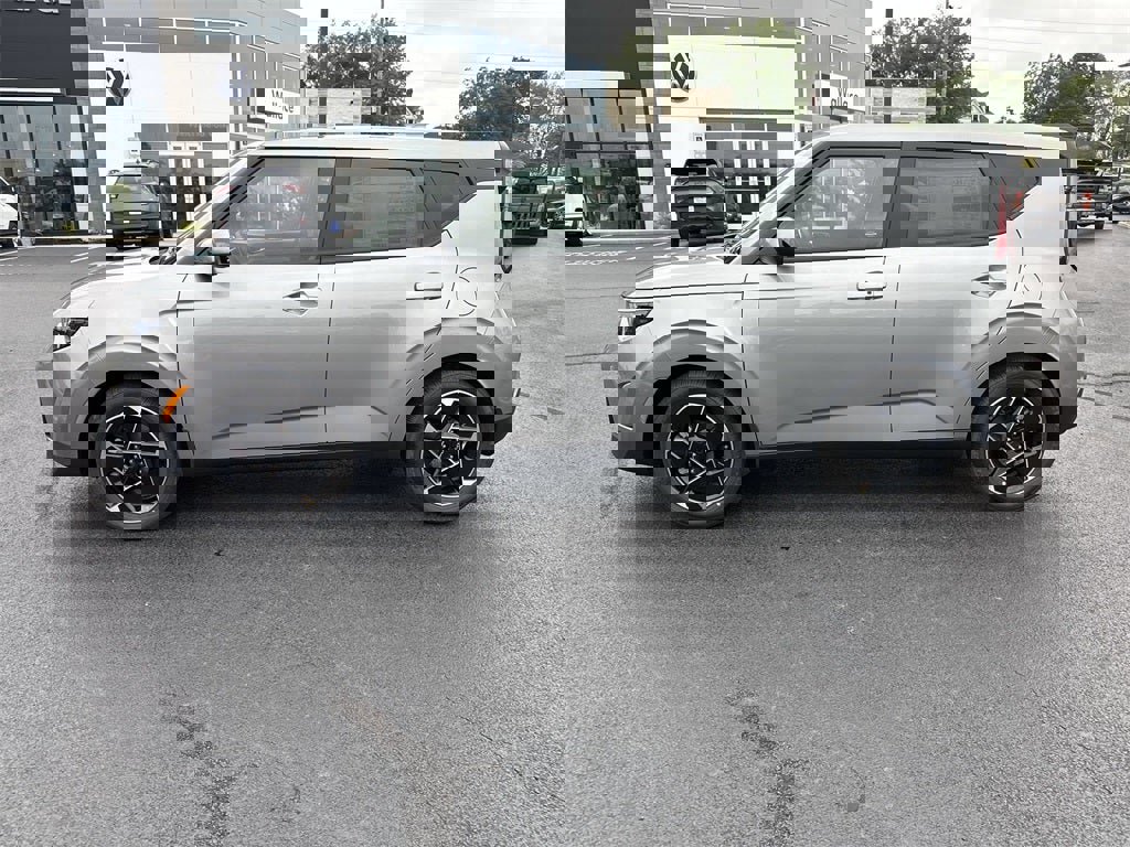 New 2025 Kia Soul EX image 3