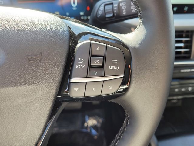 New 2025 Ford Escape SE w/ PHEV Premium Package FWD image 12