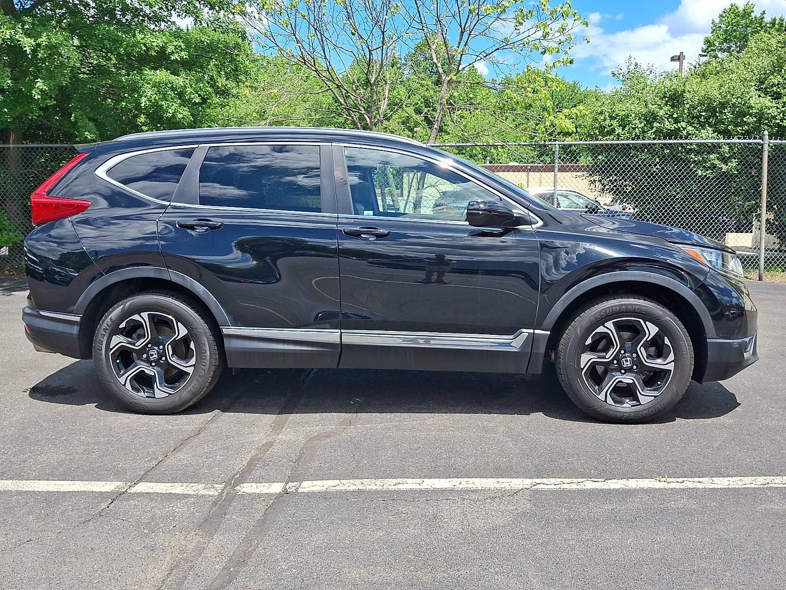 Used 2018 Honda CR-V Touring image 8
