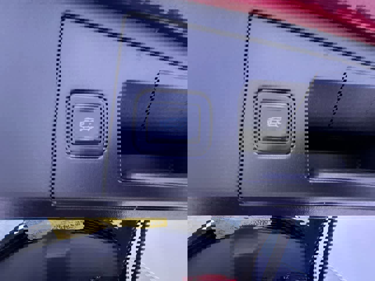 Used 2023 Cadillac XT4 Sport AWD/4WD image 44