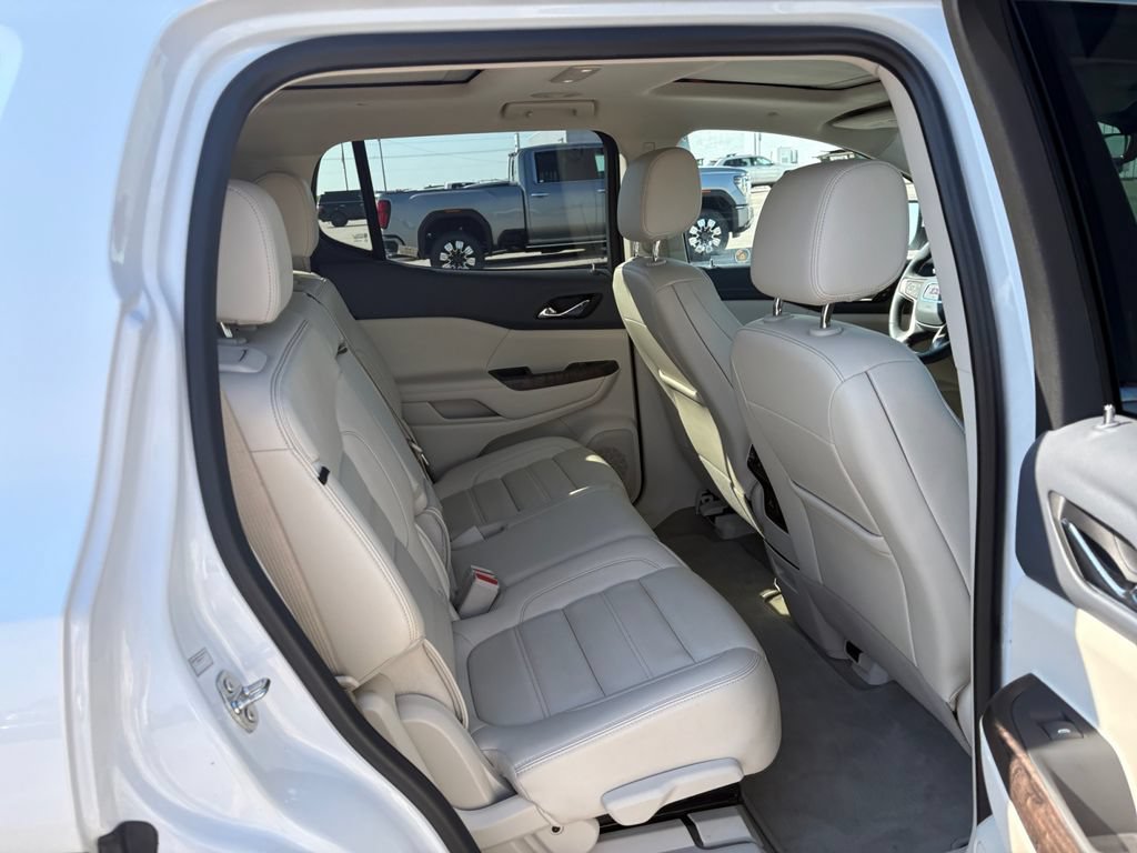 Used 2023 GMC Acadia Denali w/ Denali Ultimate Package AWD/4WD image 42