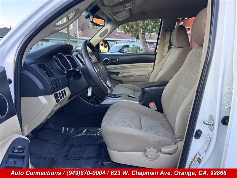 Used 2013 Toyota Tacoma PreRunner w/ SR5 Pkg RWD image 6