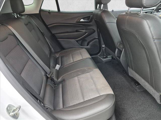 Used 2024 Chevrolet Trax LT FWD image 19