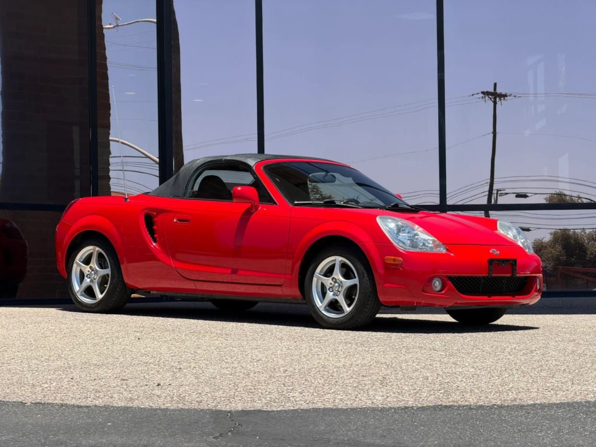 Used 2003 Toyota MR2 RWD image 20