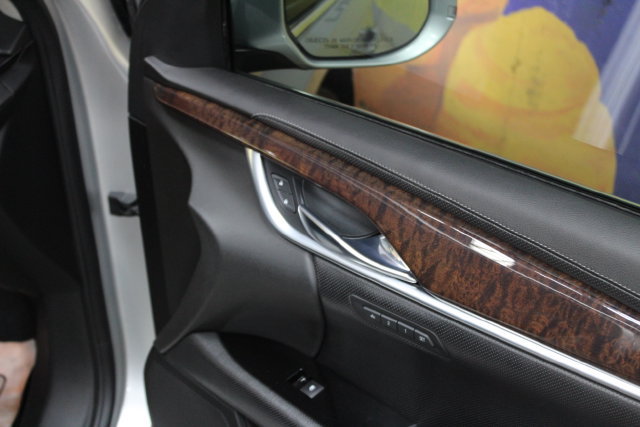 Used 2015 Cadillac XTS Luxury AWD/4WD image 11