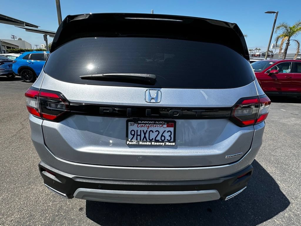 Used 2023 Honda Pilot Touring image 8