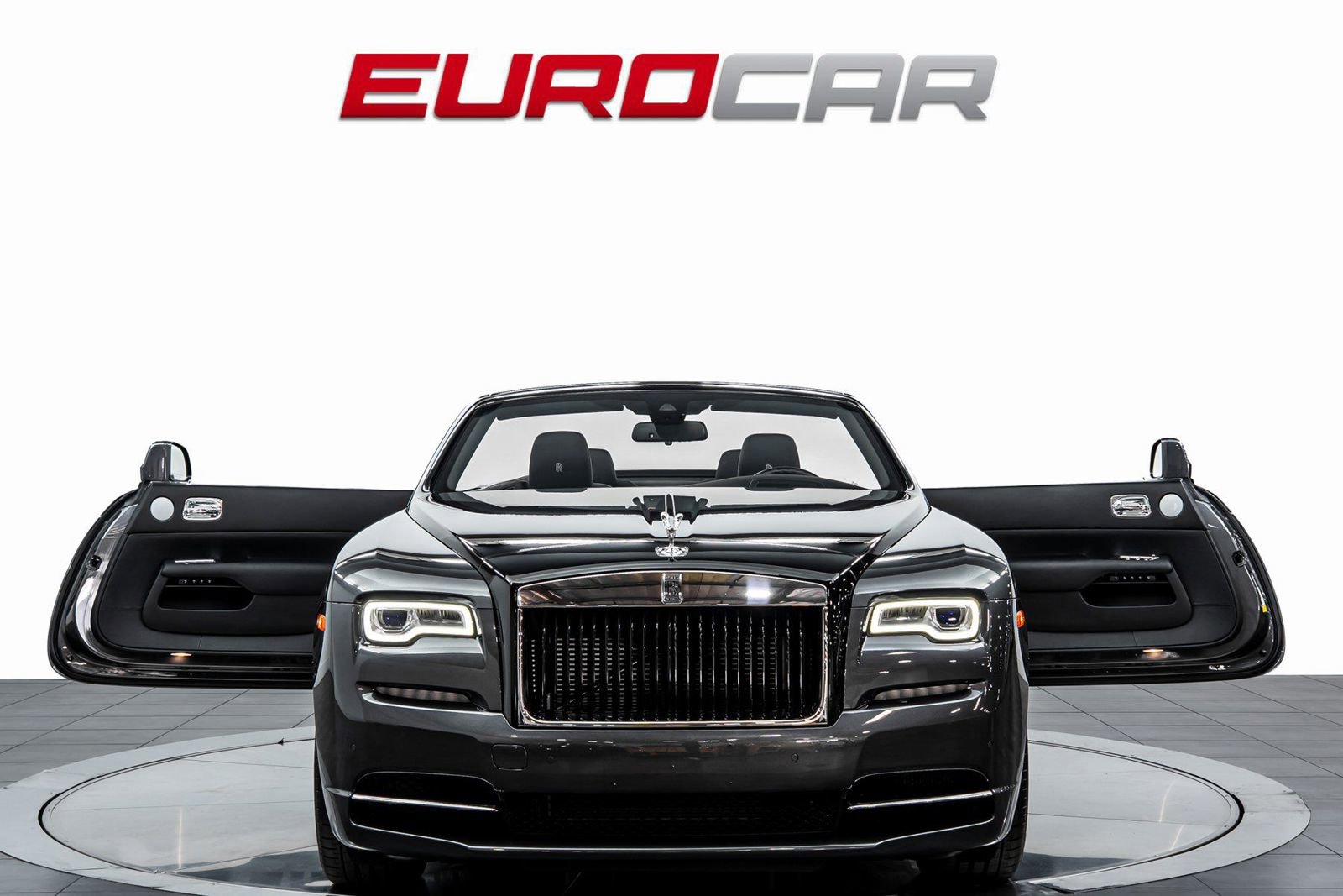 Used 2019 Rolls-Royce Dawn image 11