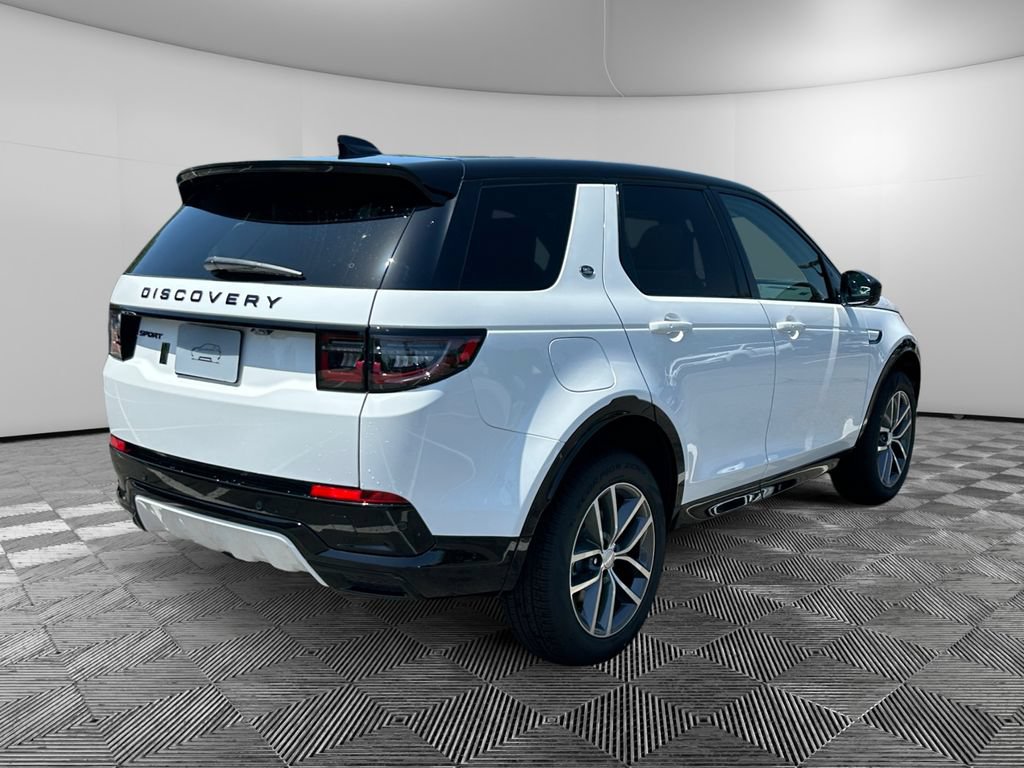 New 2026 Land Rover Discovery Sport Landmark AWD/4WD image 5