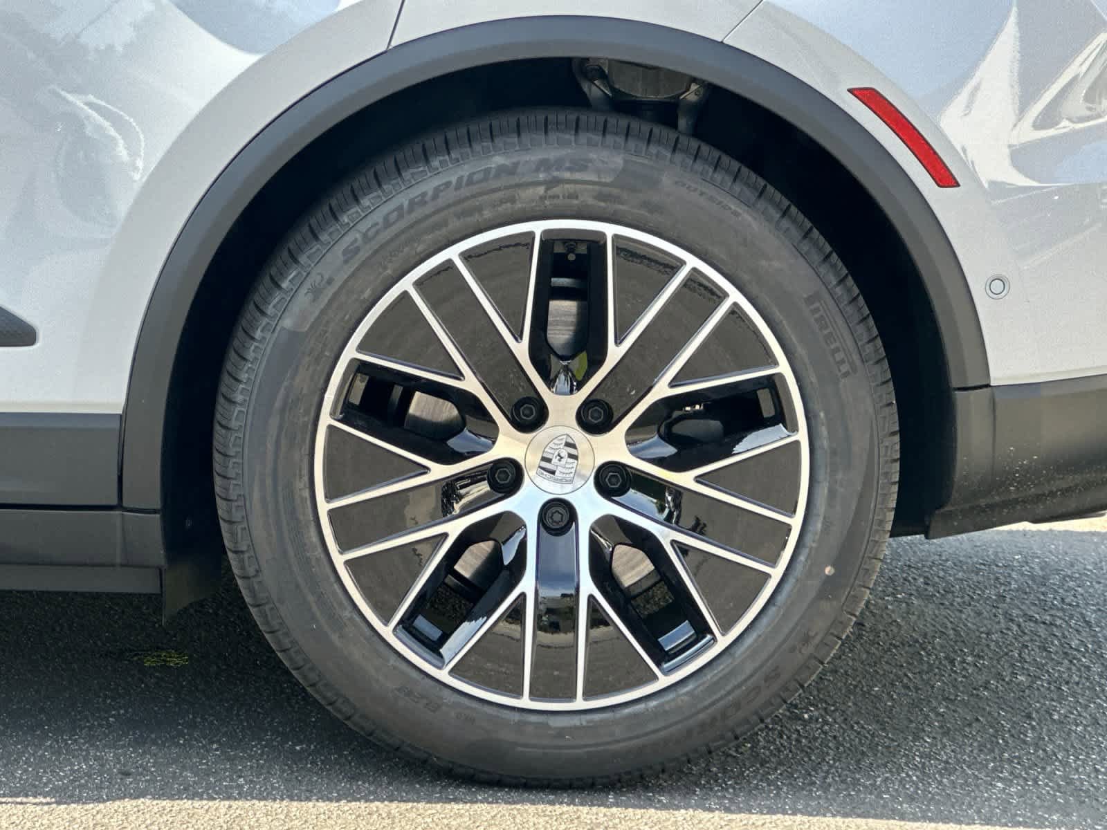 New 2026 Porsche Macan Electric RWD image 31