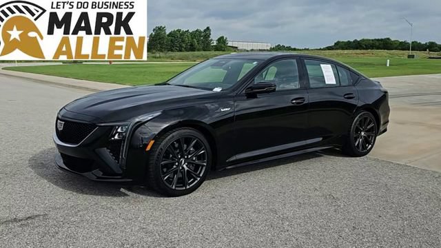 Used 2025 Cadillac CT5 V RWD image 4