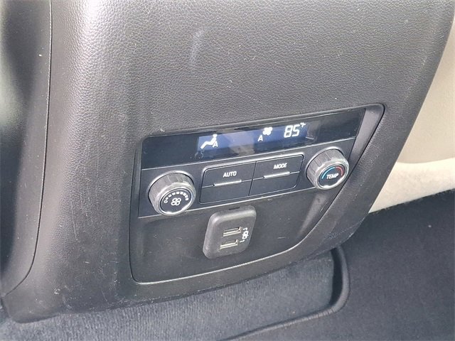 Certified 2022 Buick Enclave Essence w/ Experience Buick Package image 12