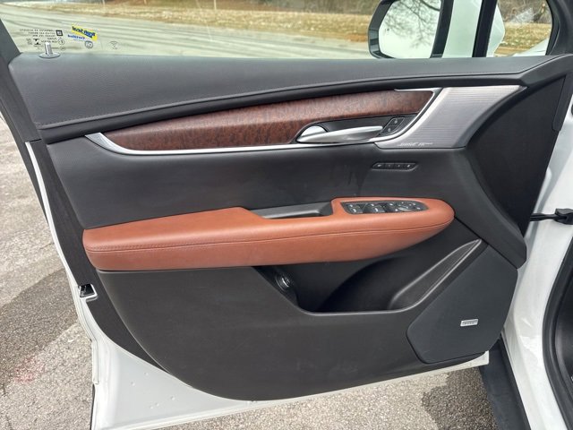 Used 2023 Cadillac XT5 Premium Luxury w/ Technology Package image 14