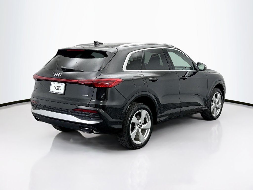 Used 2025 Audi Q5 Premium Plus w/ Premium Plus AWD/4WD image 5