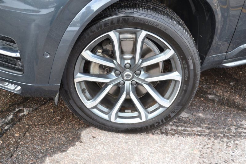 Used 2017 Volvo XC90 T6 Momentum w/ Vision Package AWD/4WD image 39