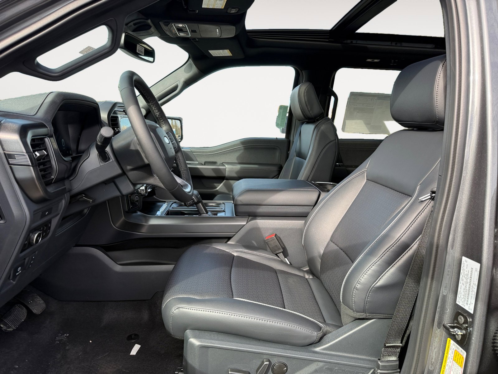 New 2026 Ford F150 Lariat w/ Equipment Group 501A Mid AWD/4WD image 10